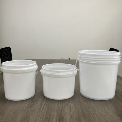 Secure Pet Food Storage 2 Gallon 8L White Plastic Bucket with Lid and Tamper Proof Seal