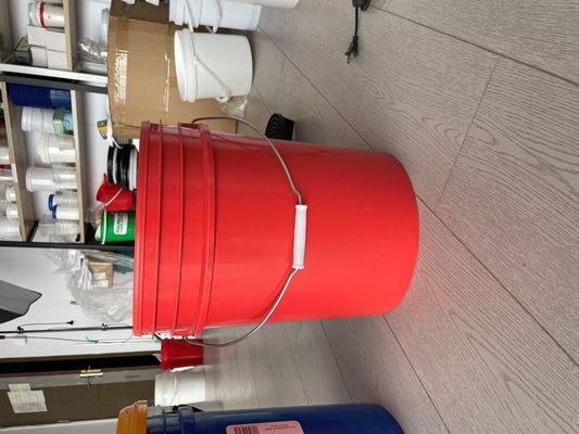 Leak Proof 5 Gallon 6 Gallon Plastic Round Bucket with Handle Customize to Your Needs