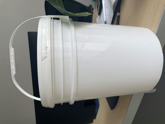 Round 6.5 Gallon Container 25 Liter Plastic Bucket with Lid and 1.0 to 2.5 MM Thickness