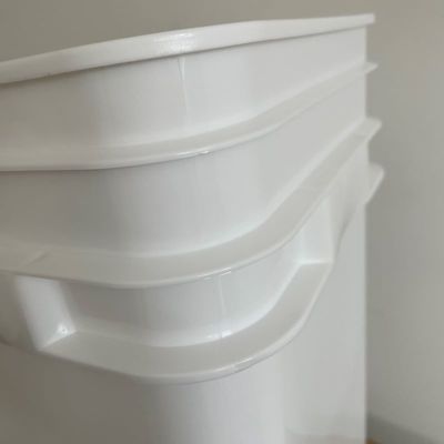 20L Plastic Pail Square Bucket with Lid Thickness 1.0 to 2.5 MM Snack-Friendly Design