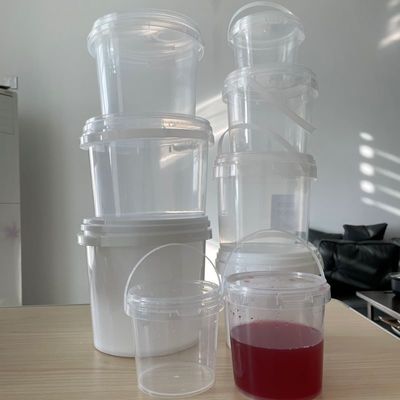 Easy-Opening White Plastic Pail with Lid Storage Thickness 1.0MM-2.5mm Long-Lasting