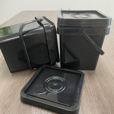 Easy-Opening Plastic Pail with Lid Durable and Environmentally-Friendly