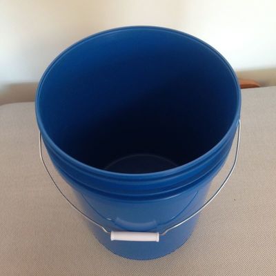 20 Liter Plastic Bucket with Metal Handle Durable and Certified by GAP/ISO/FDA